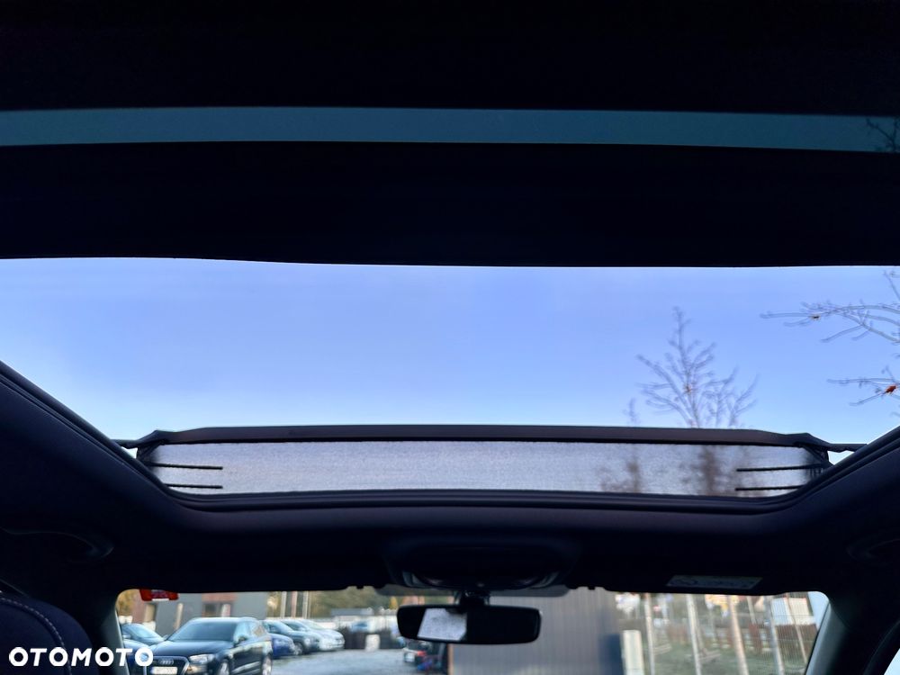 Skoda Octavia Combi 2.0 TDI DSG RS - 18