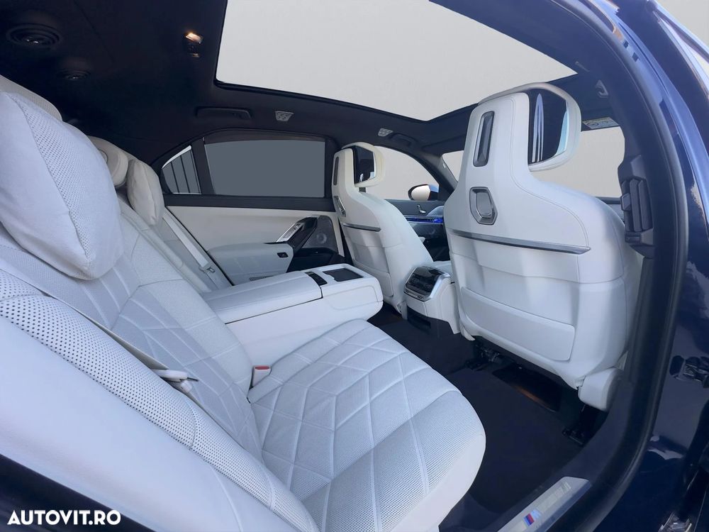 BMW Seria 7 750e xDrive - 17