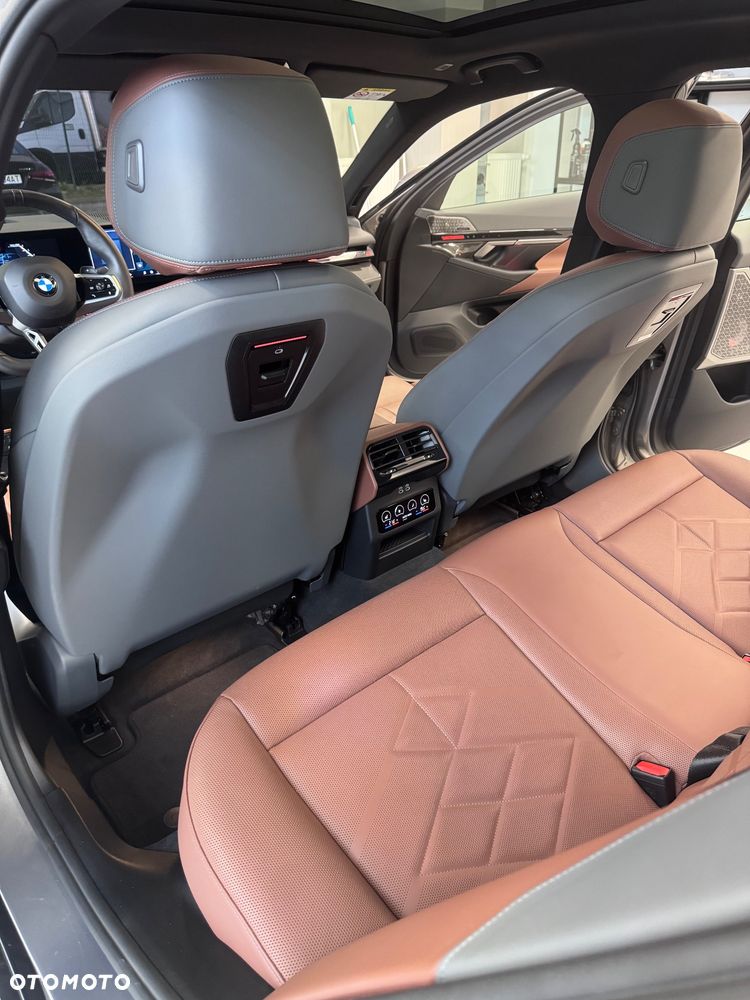 BMW Seria 5 520d xDrive mHEV M Sport Edition - 16