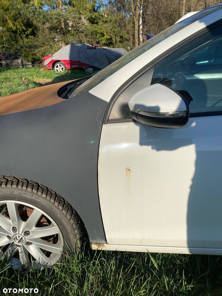 Volkswagen Golf 1.6 TDI Highline - 5