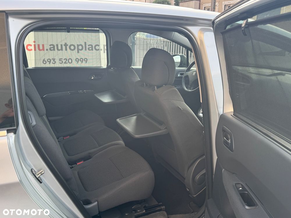 Peugeot 5008 120 VTi Active - 21