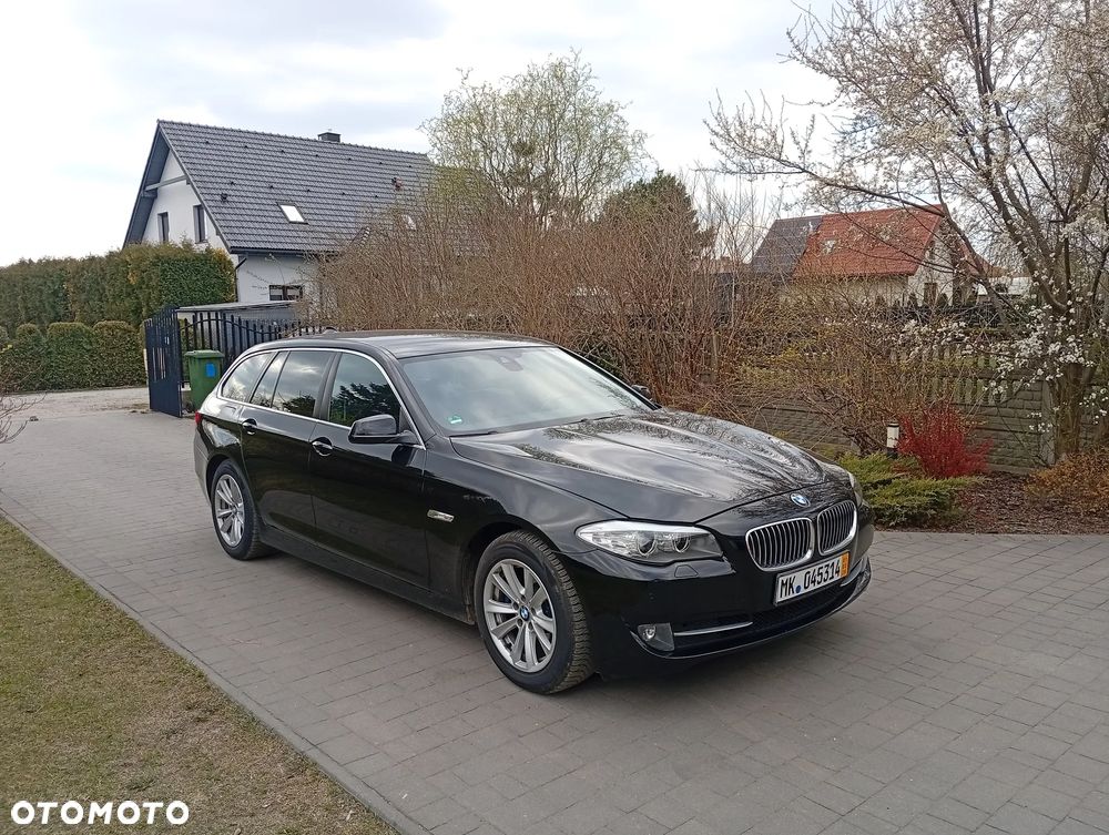 BMW Seria 5 520d Blue Performance - 3