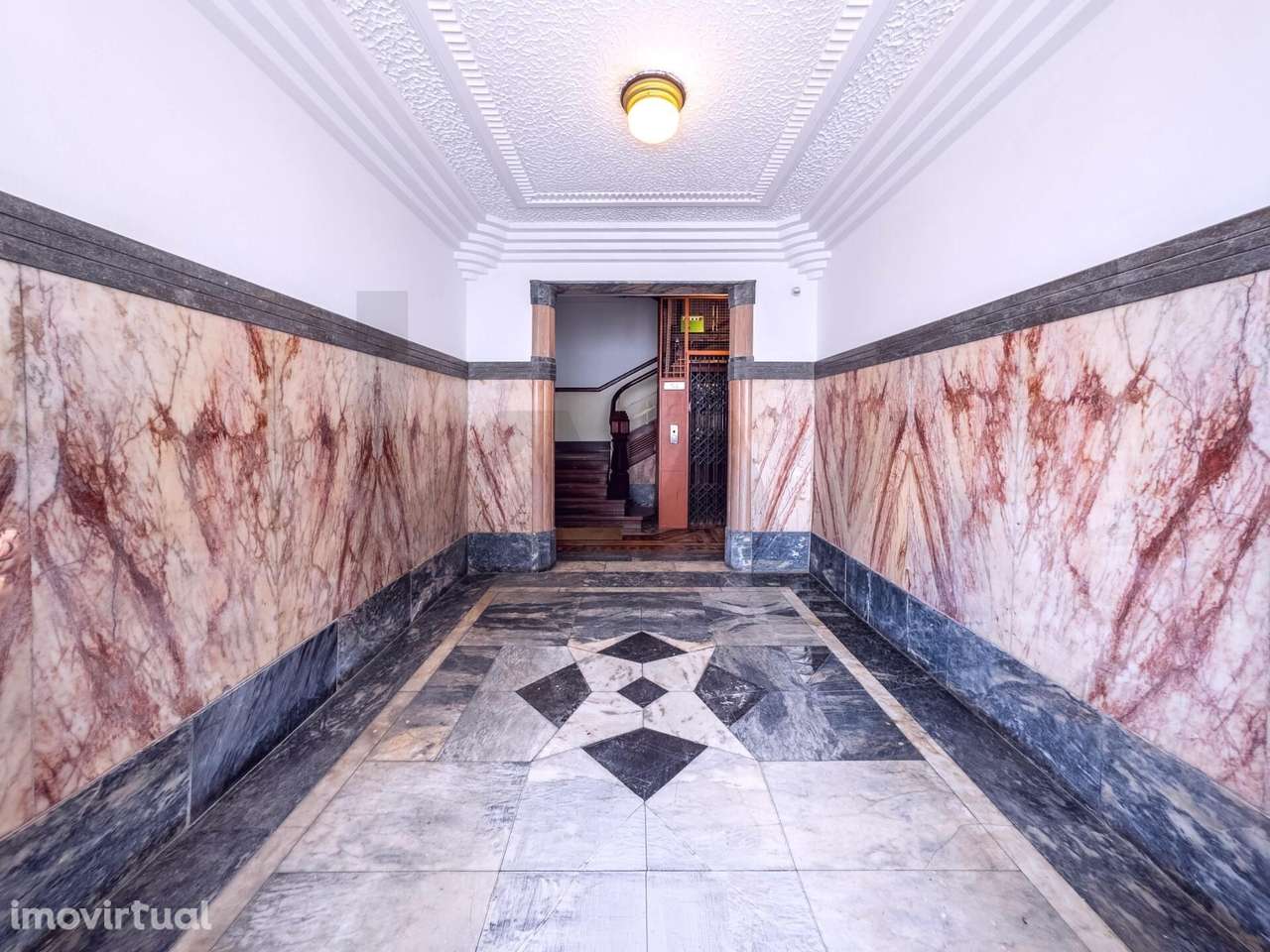 T4 Exclusivo com 3 Salas e Vista Jardim| 200m2 nas Avenidas Novas - Grande imagem: 3/21