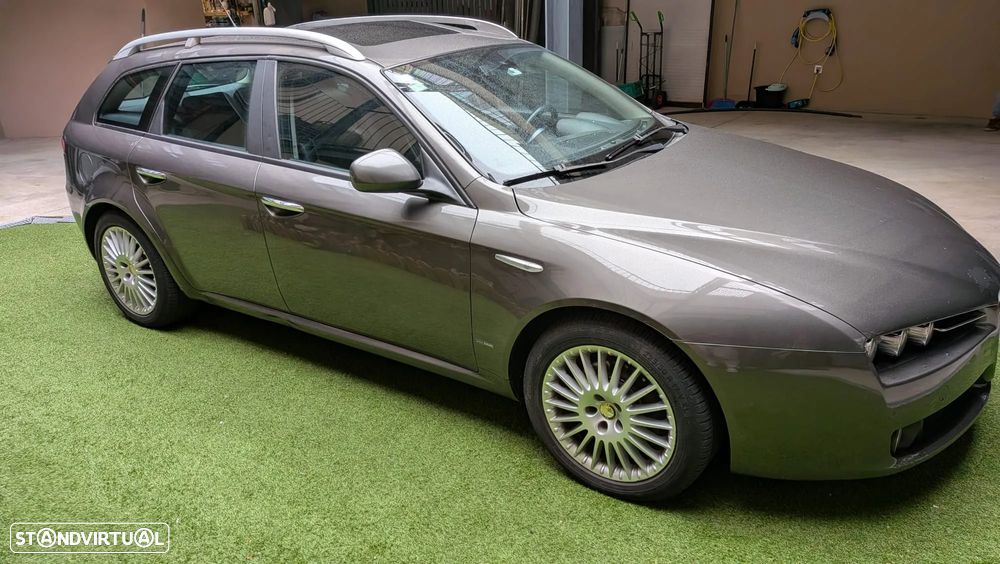 Alfa Romeo 159 Sportwagon 1.9 JTDm 16V 280 - 4