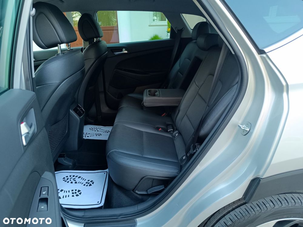 Hyundai Tucson 1.7 CRDI BlueDrive GO 2WD - 35