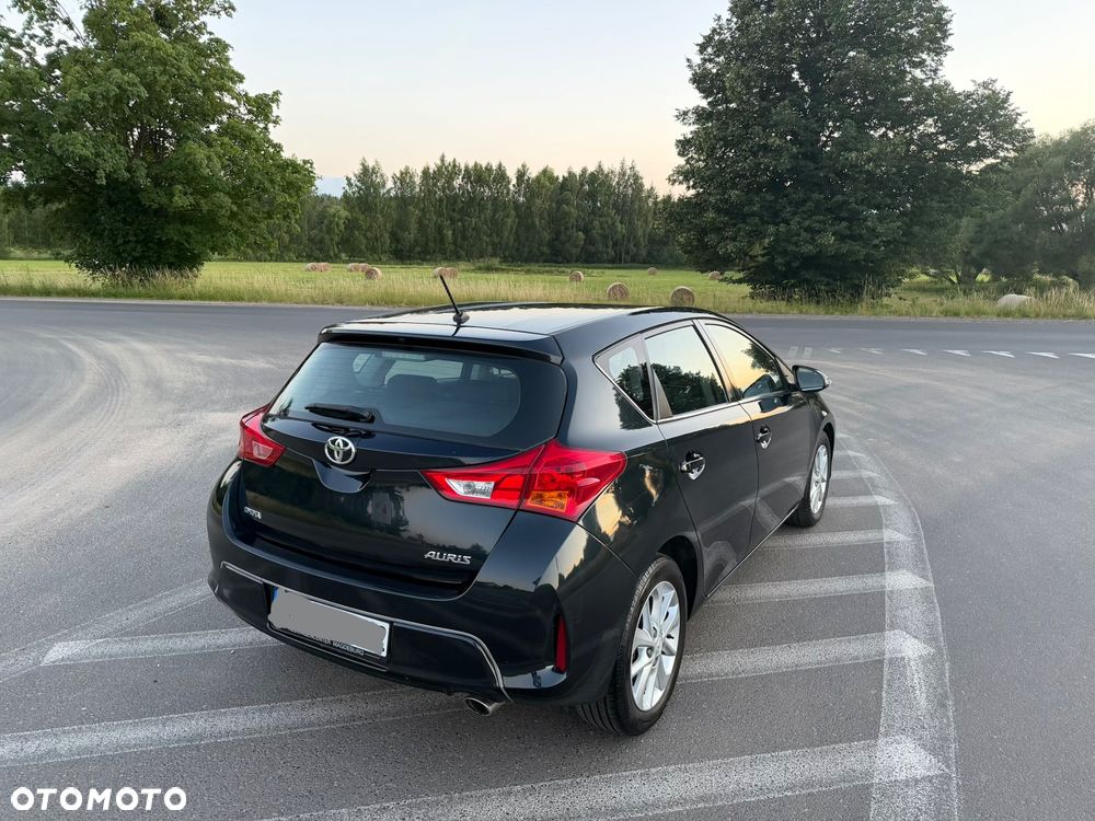Toyota Auris 2.0 D-4D Dynamic - 5