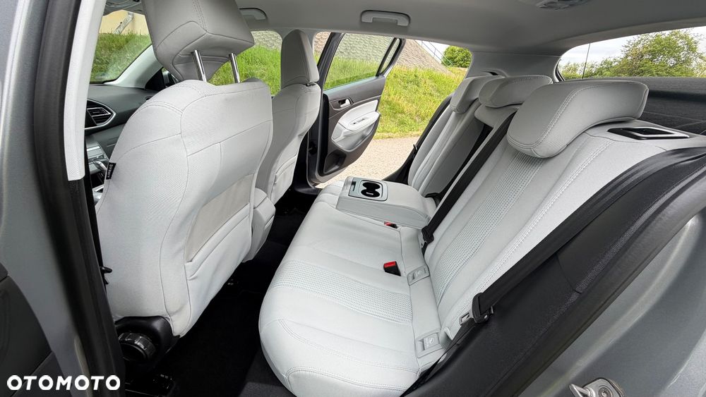 Peugeot 308 PureTech 130 EAT6 Stop & Start Active - 6