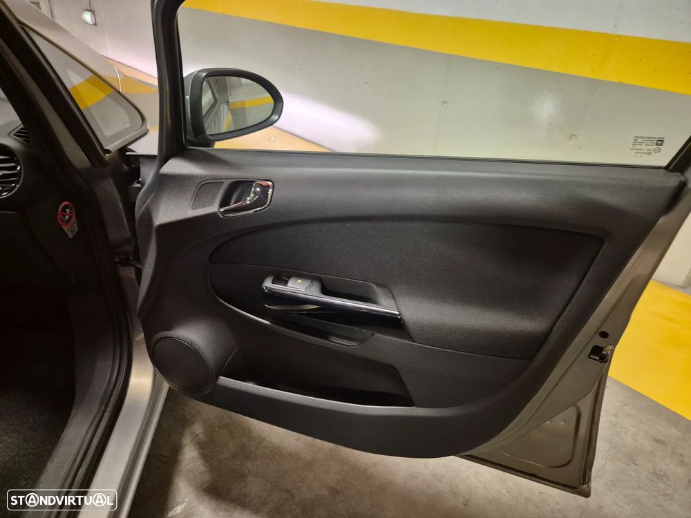 Opel Corsa 1.2 Connect - 38