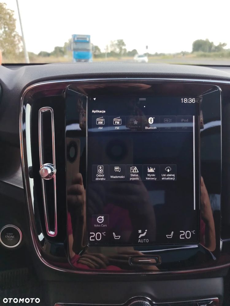 Volvo XC 40 D4 AWD Momentum Pro - 10