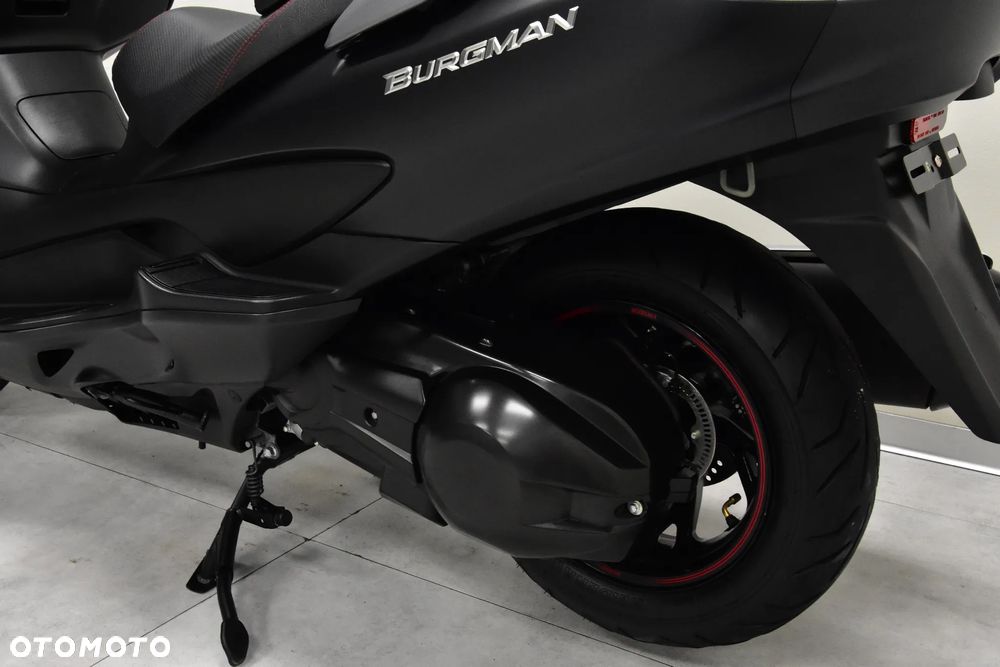 Suzuki Burgman - 32