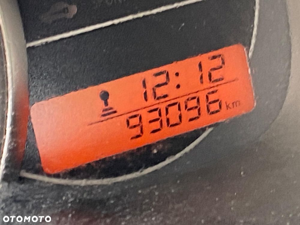 Nissan Micra 1.2 30 Jahre Edition - 6