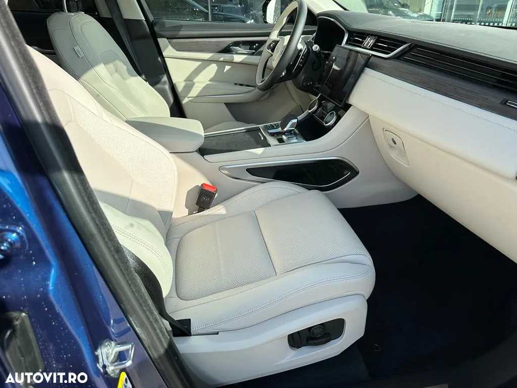 Jaguar F-Pace D200 AWD SE - 5