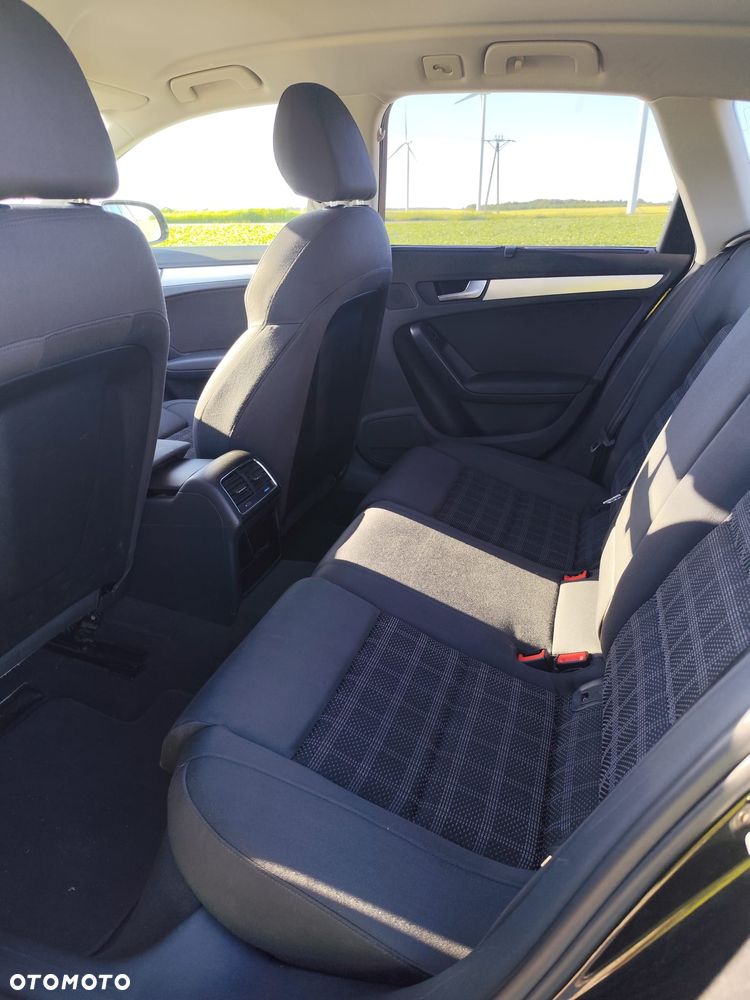 Audi A4 Avant 2.0 TDI DPF multitronic Ambiente - 8