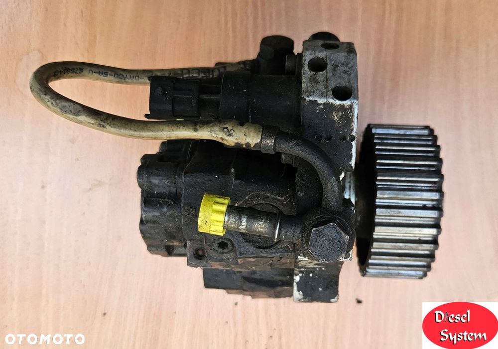 pompa wtryskowa fiat iveco 2.3 jtd / 2.3 hpi 0445020008 - 2