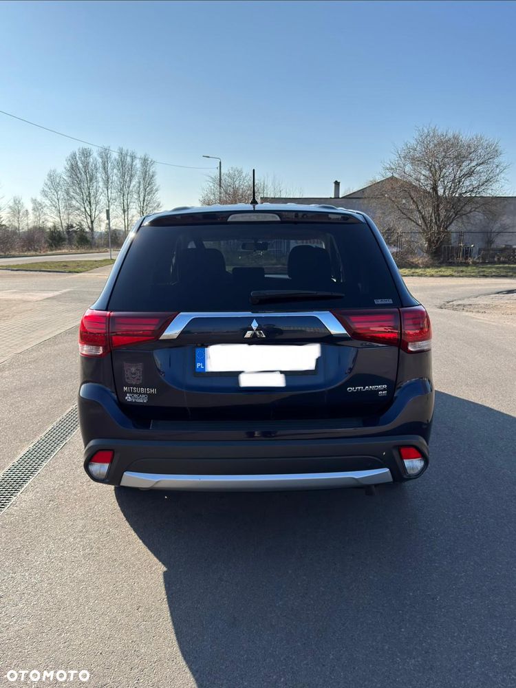 Mitsubishi Outlander - 7