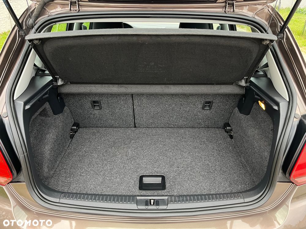 Volkswagen Polo 1.2 TSI Blue Motion Technology Lounge - 27