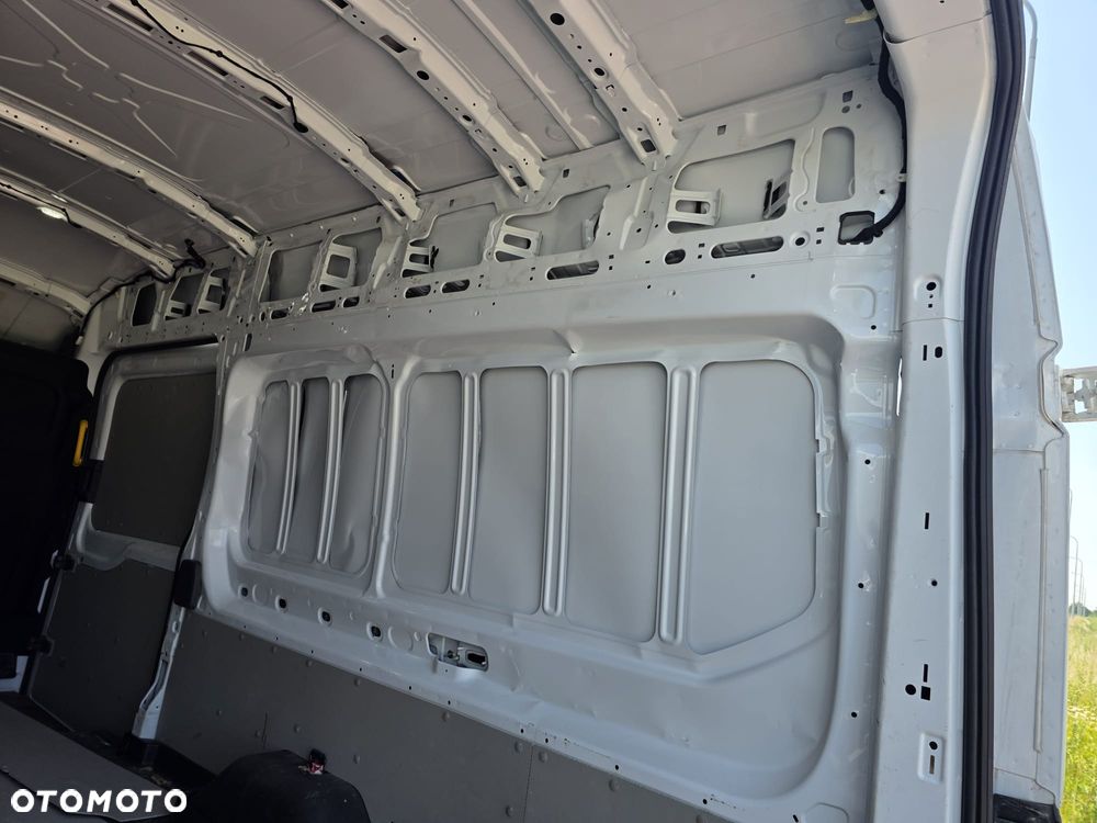 Ford Transit - 9