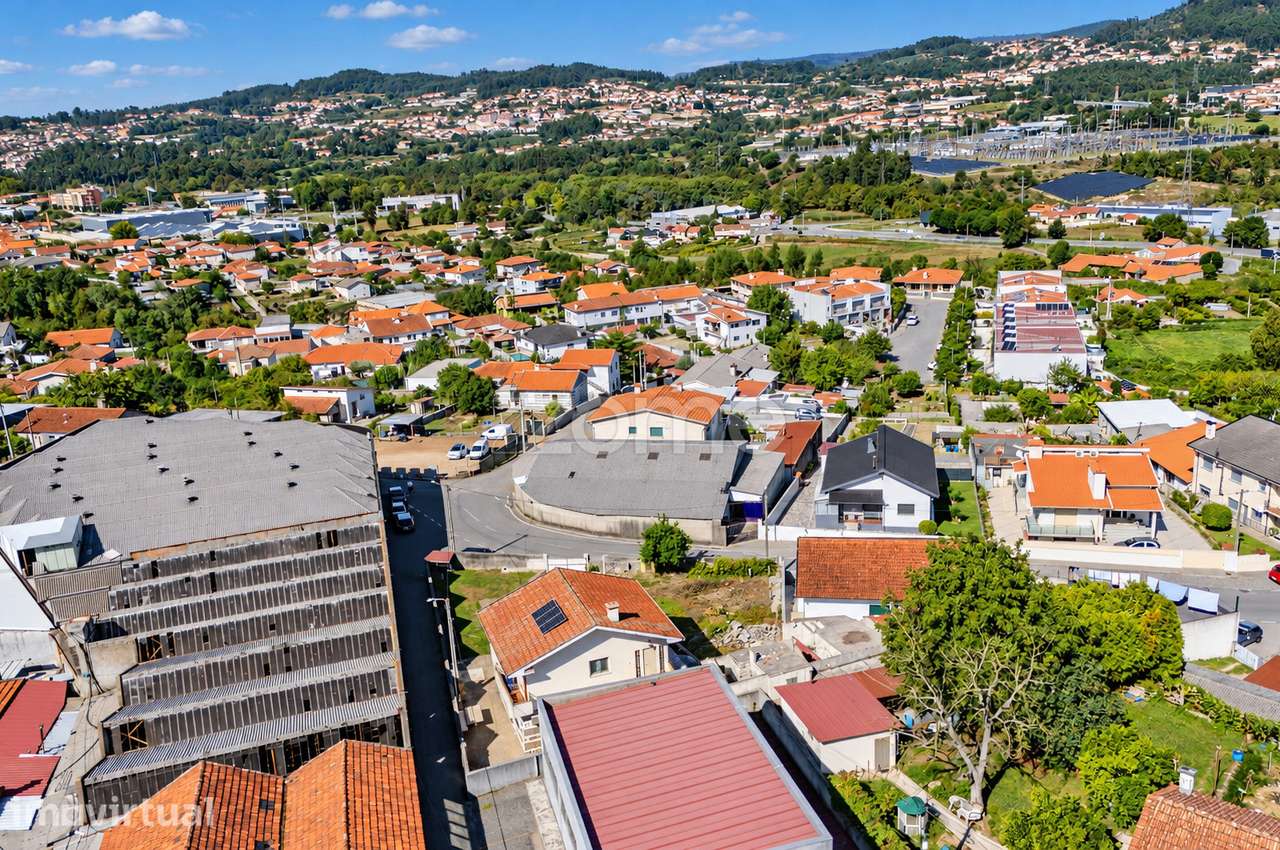 Armazém 377 m² | Serzedelo, Guimarães - Grande imagem: 4/30