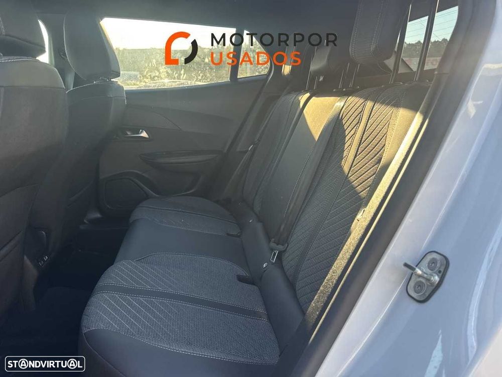 Peugeot 2008 1.2 Hybrid Allure e-DCS6 - 10