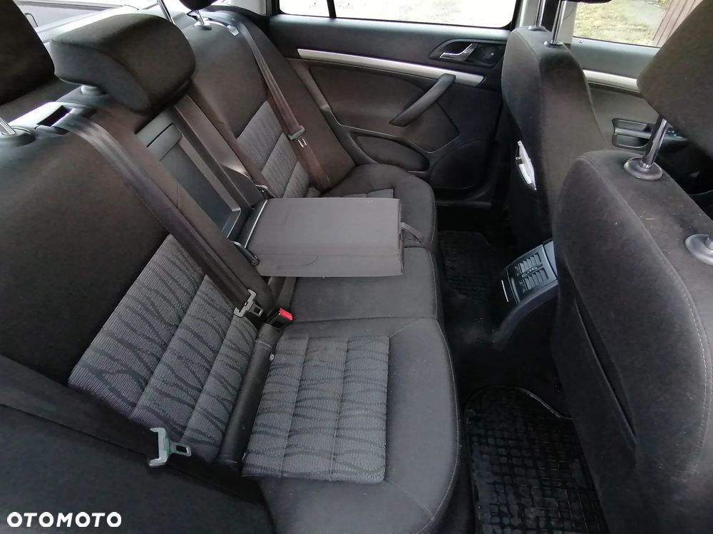 Skoda Octavia 1.6 TDI Greenline - 8