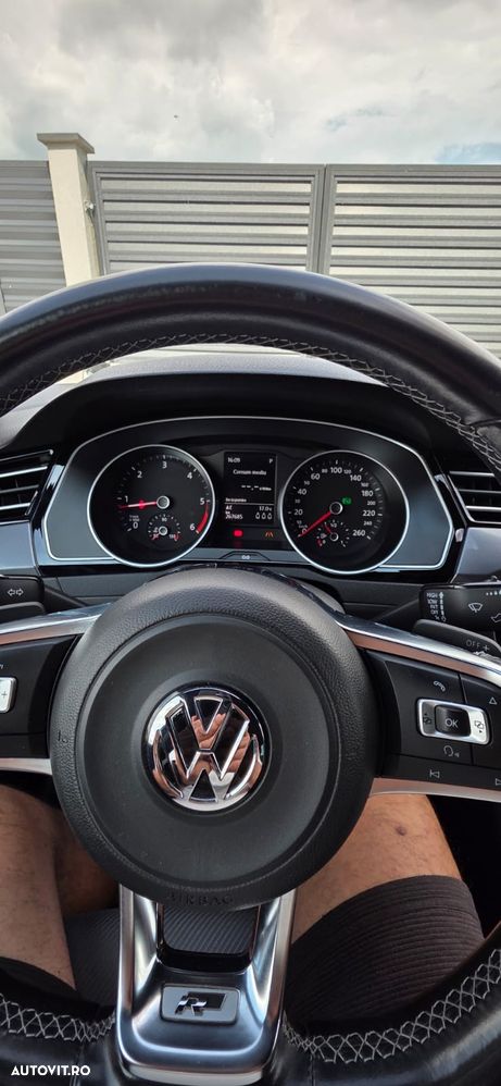 Volkswagen Passat 2.0 TDI DSG Comfortline - 17
