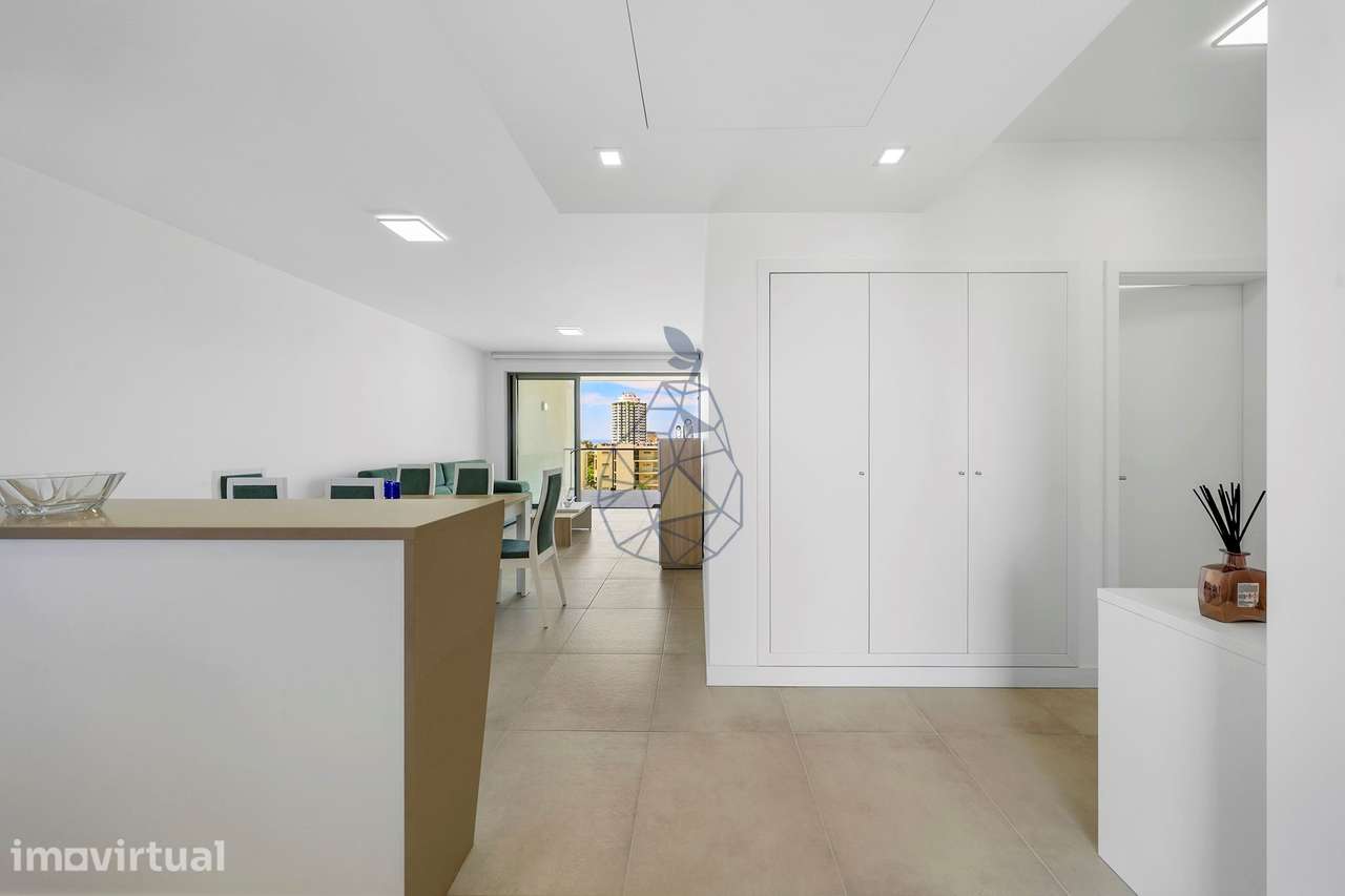 Apartamento T2 semi-novo em Condomínio Exclusivo - Praia da Rocha - Grande imagem: 3/58