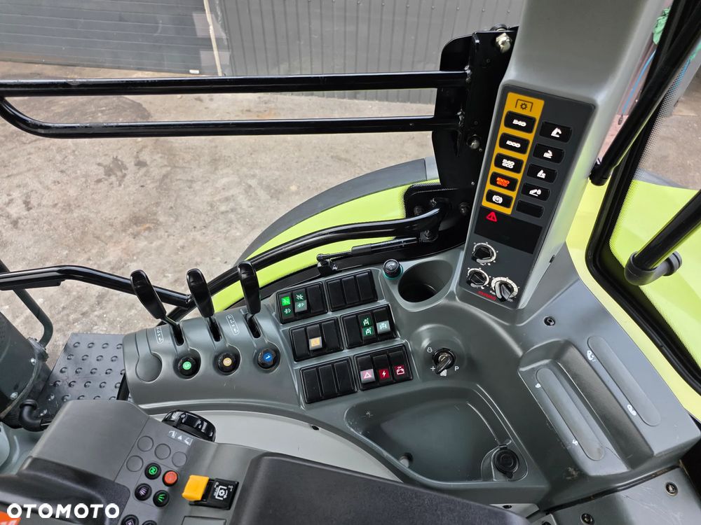 Claas Arion 630 Concept - 11