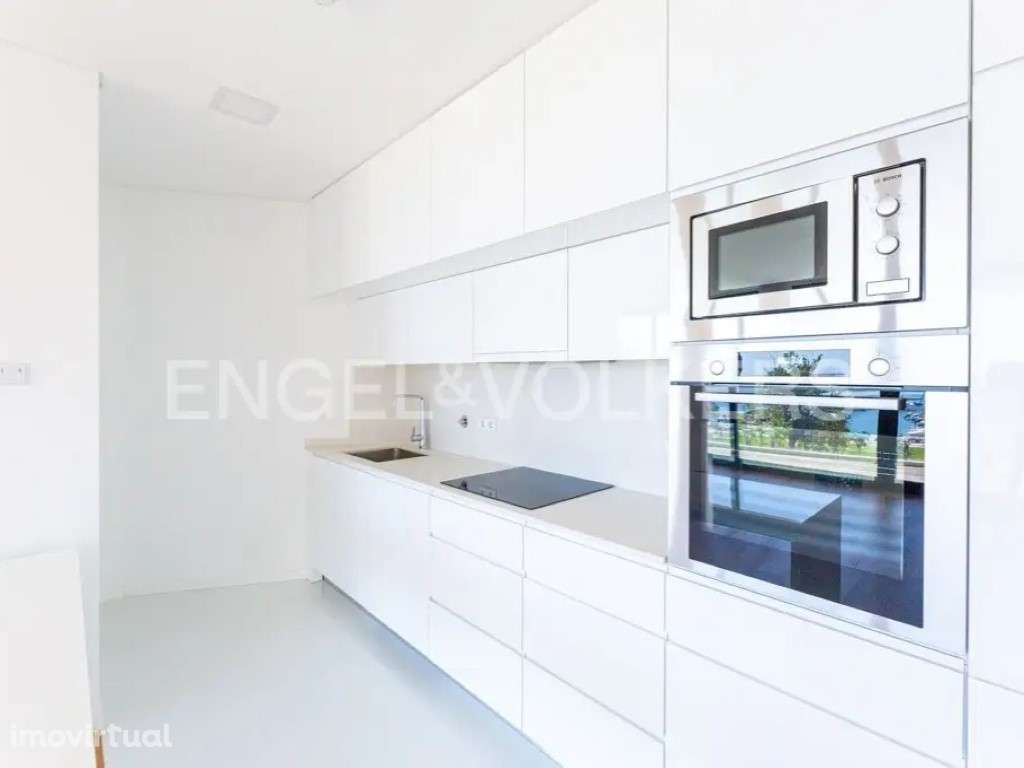 Apartamento T2 de luxo na marina de Olhão - Grande imagem: 4/37