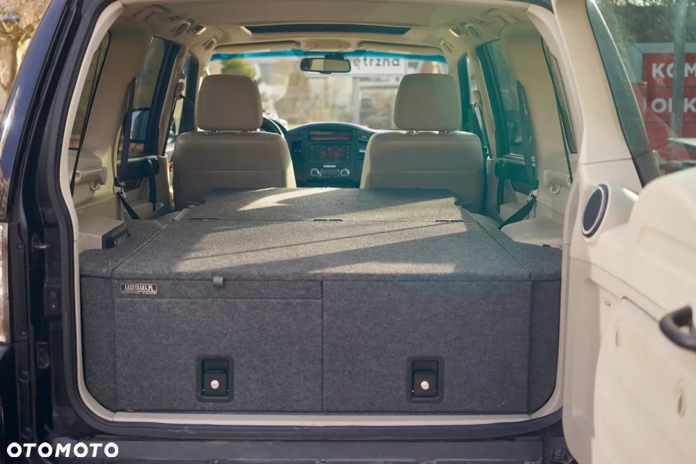 Mitsubishi Pajero 3.2 DID Instyle - 16