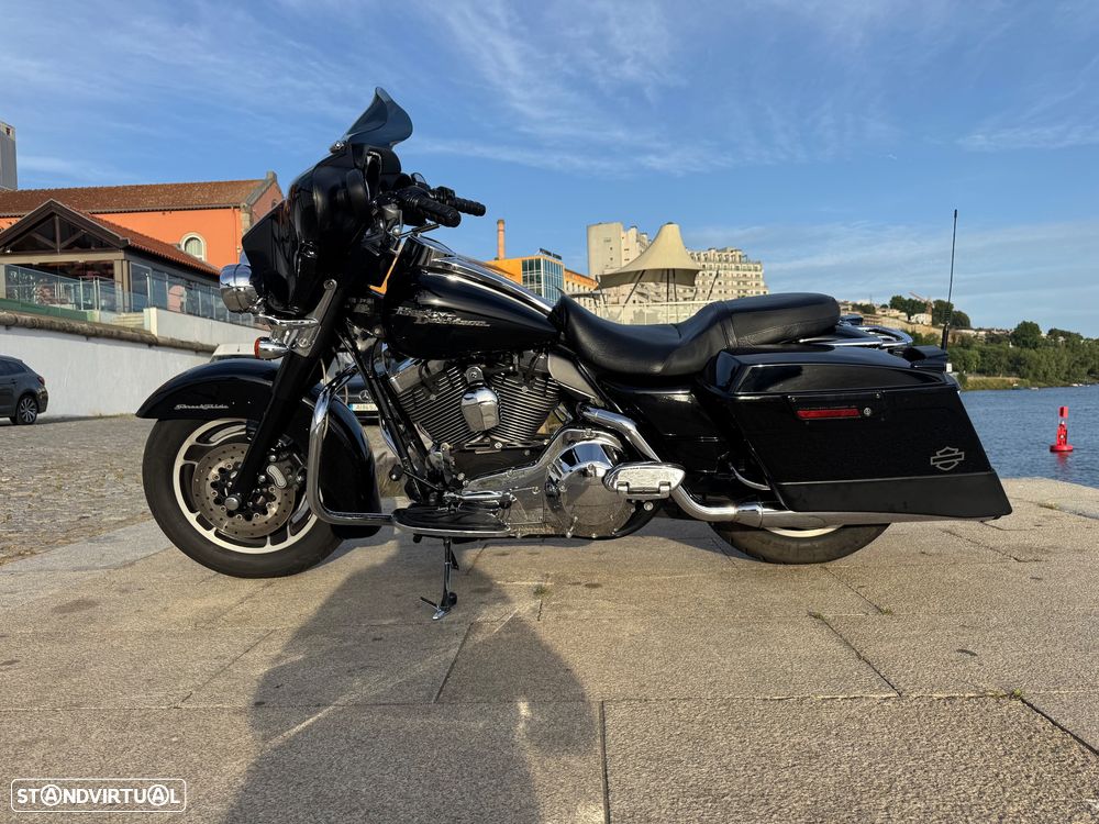 Harley-Davidson Street Street Glide - 6