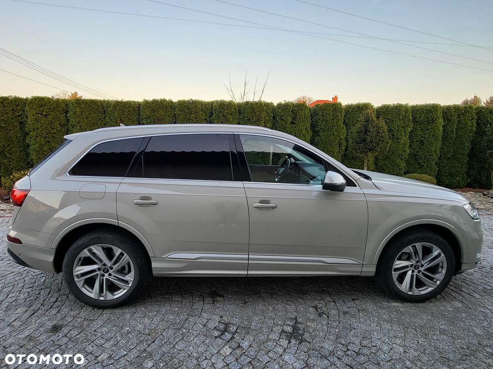 Audi Q7 - 7