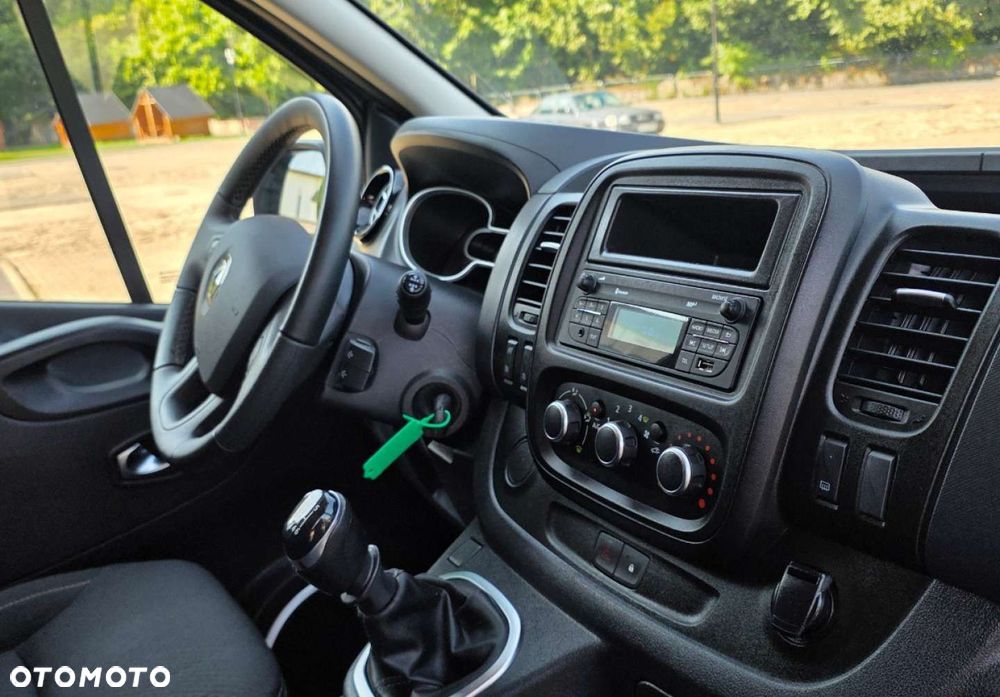 Renault Trafic - 18