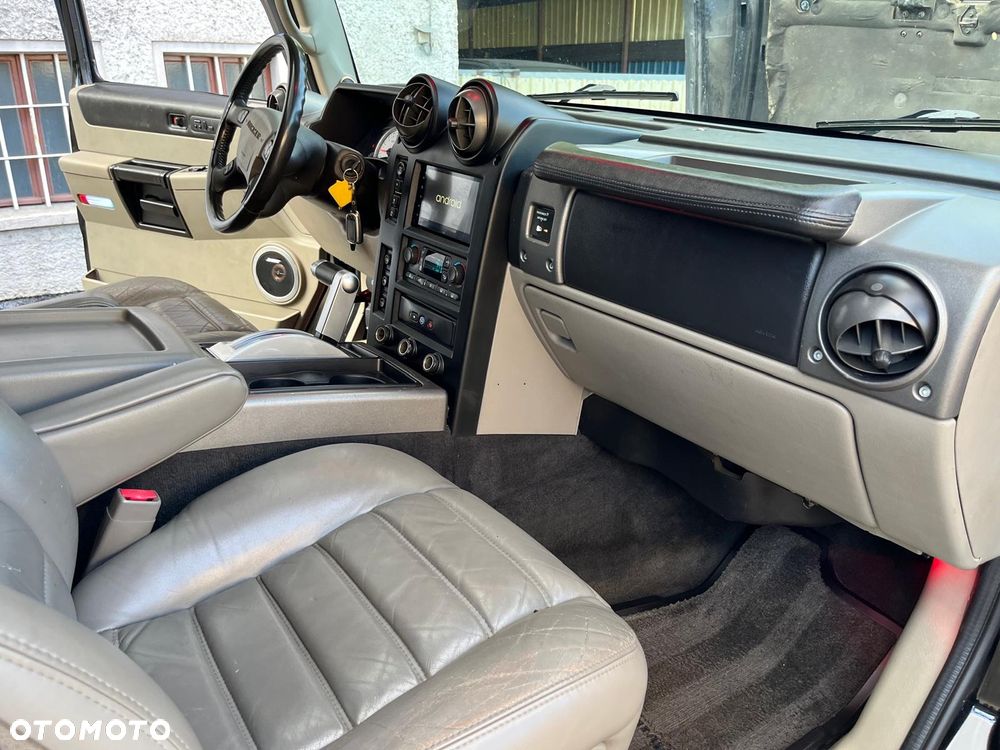 Hummer H2 6.0 V8 - 12