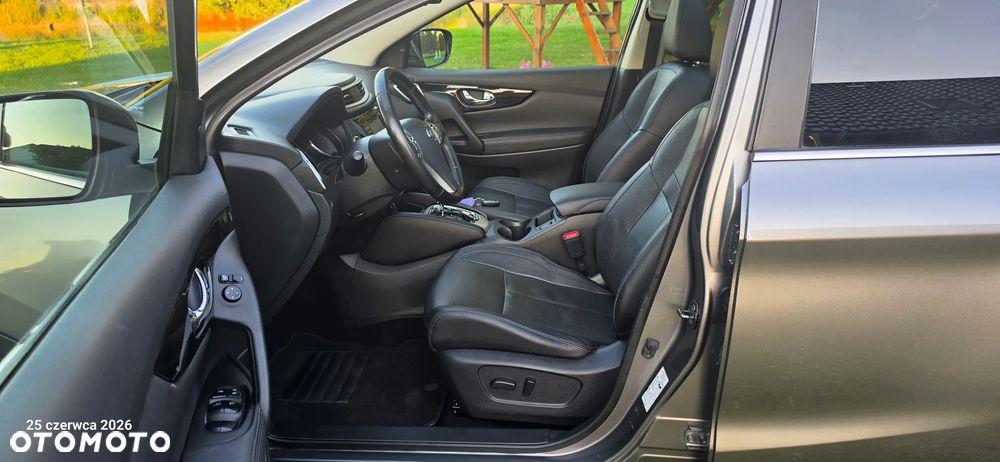 Nissan Qashqai 1.6 dCi Xtronic TEKNA+ - 33
