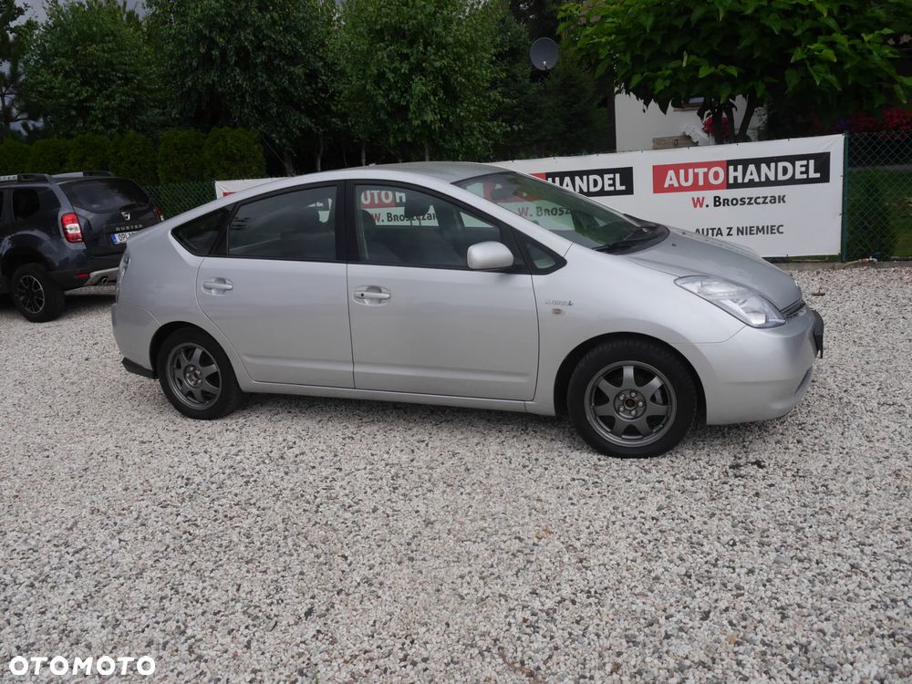 Toyota Prius 1.5 VVT-i Prestige - 12