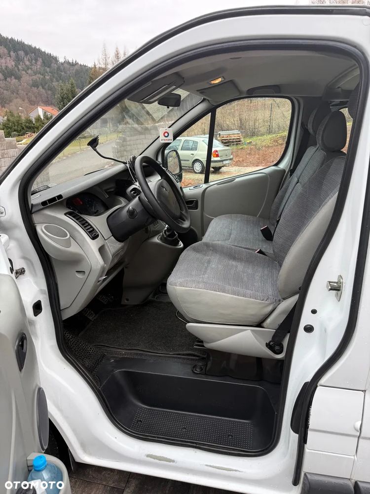 Renault Trafic - 8