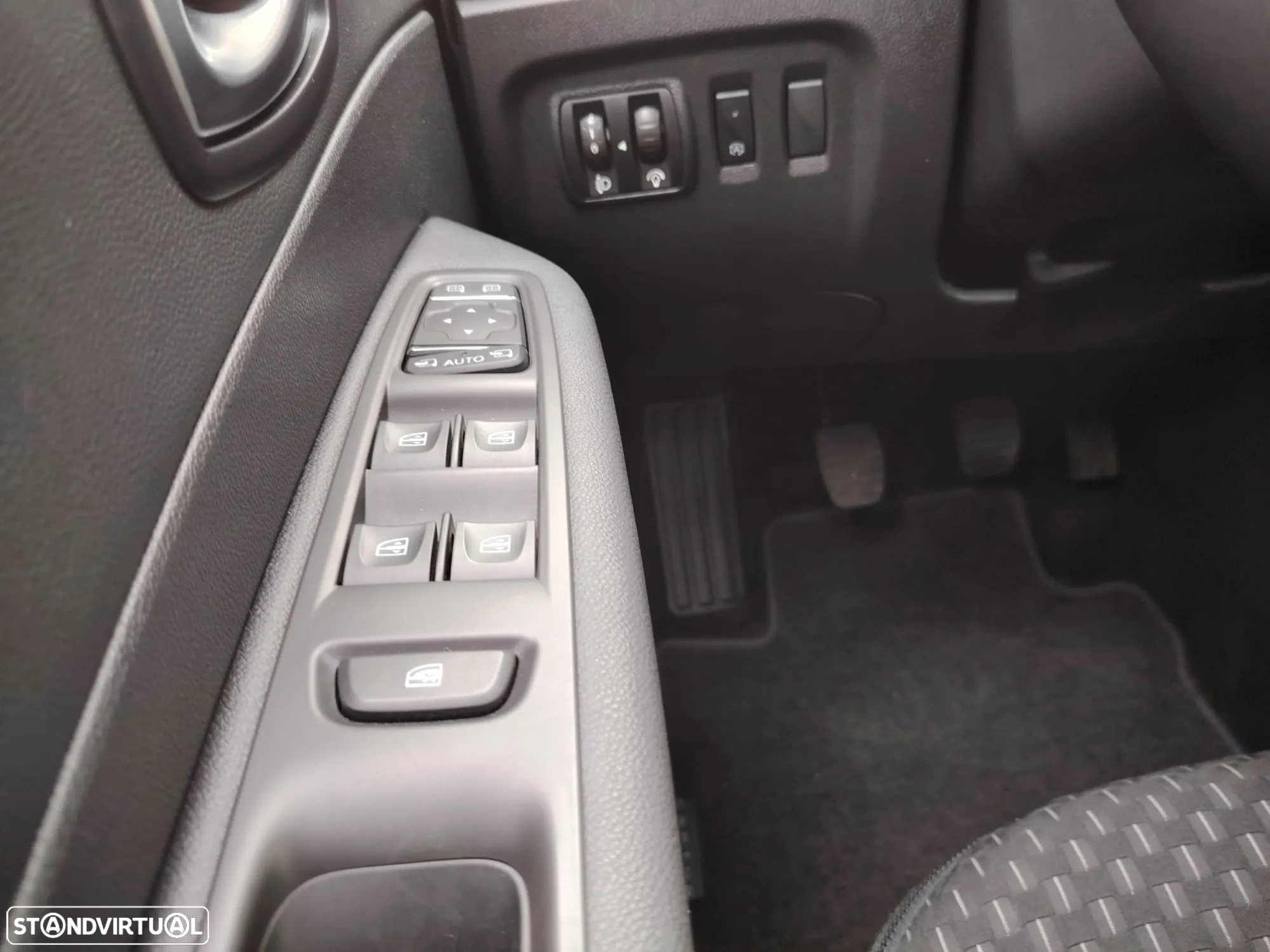 Renault Captur 1.2 TCe Exclusive - 10