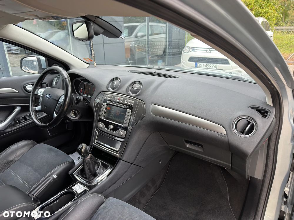 Ford Mondeo 2.0 Champions Edition - 29