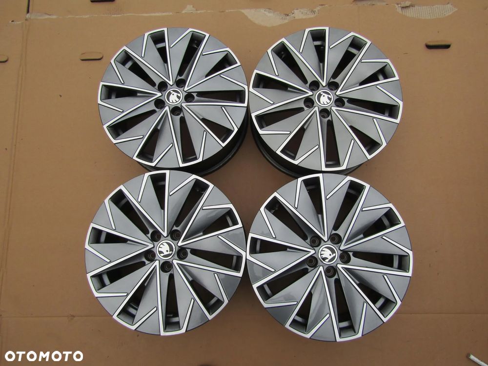 4x Felgi 17 Skoda Kamiq Scala Fabia Seat Ibiza IV VW Polo IV V IV Seat Arona T-Cross Taigo 6,5 j 5x100 ET 40 - 3