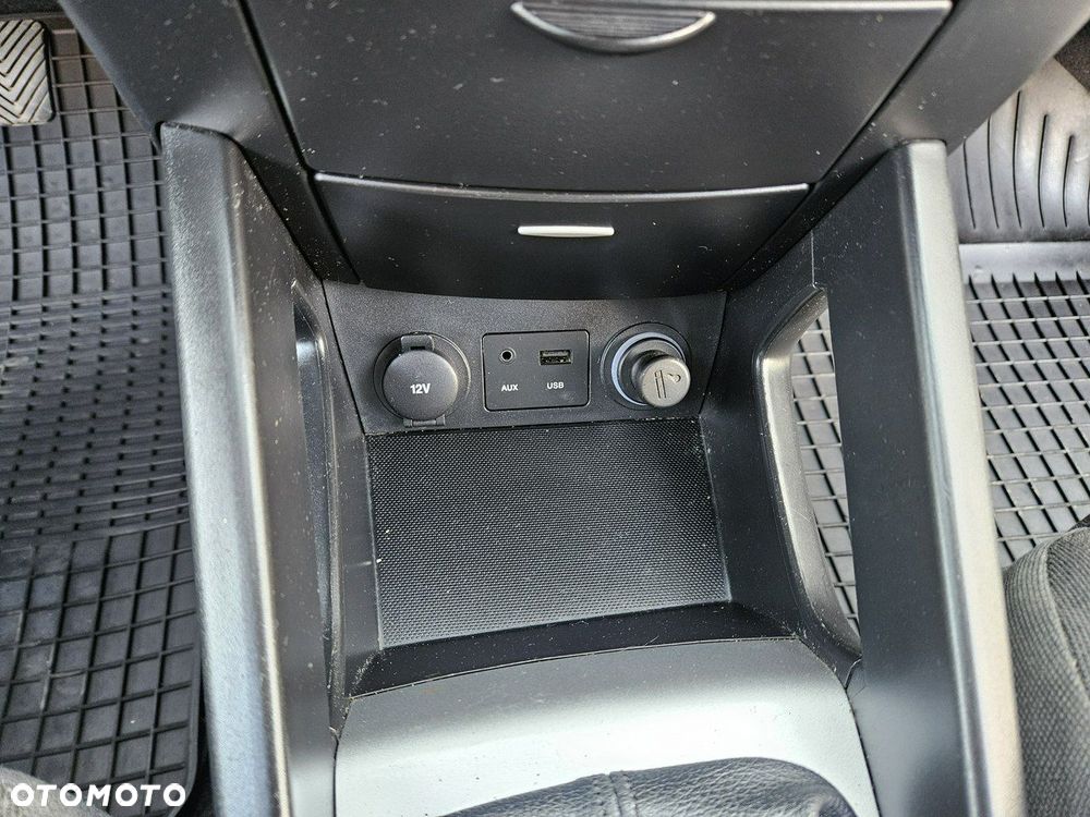 Kia Ceed - 16