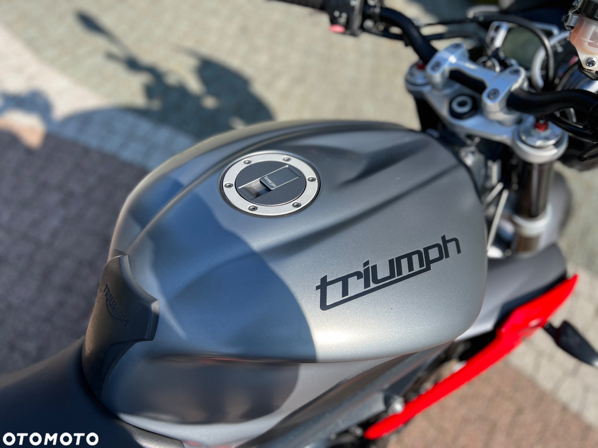 Triumph Street Triple - 17
