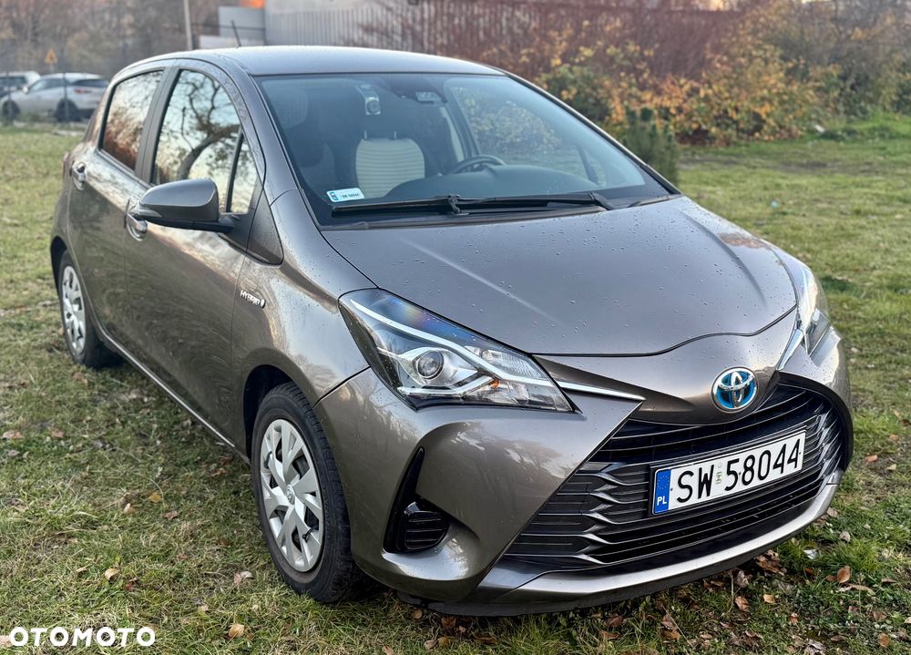 Toyota Yaris Hybrid 1.5 VVT-i Life - 1