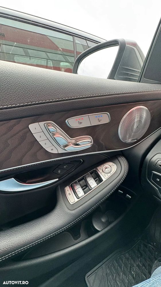 Mercedes-Benz GLC 300 4Matic 9G-TRONIC Exclusive - 19