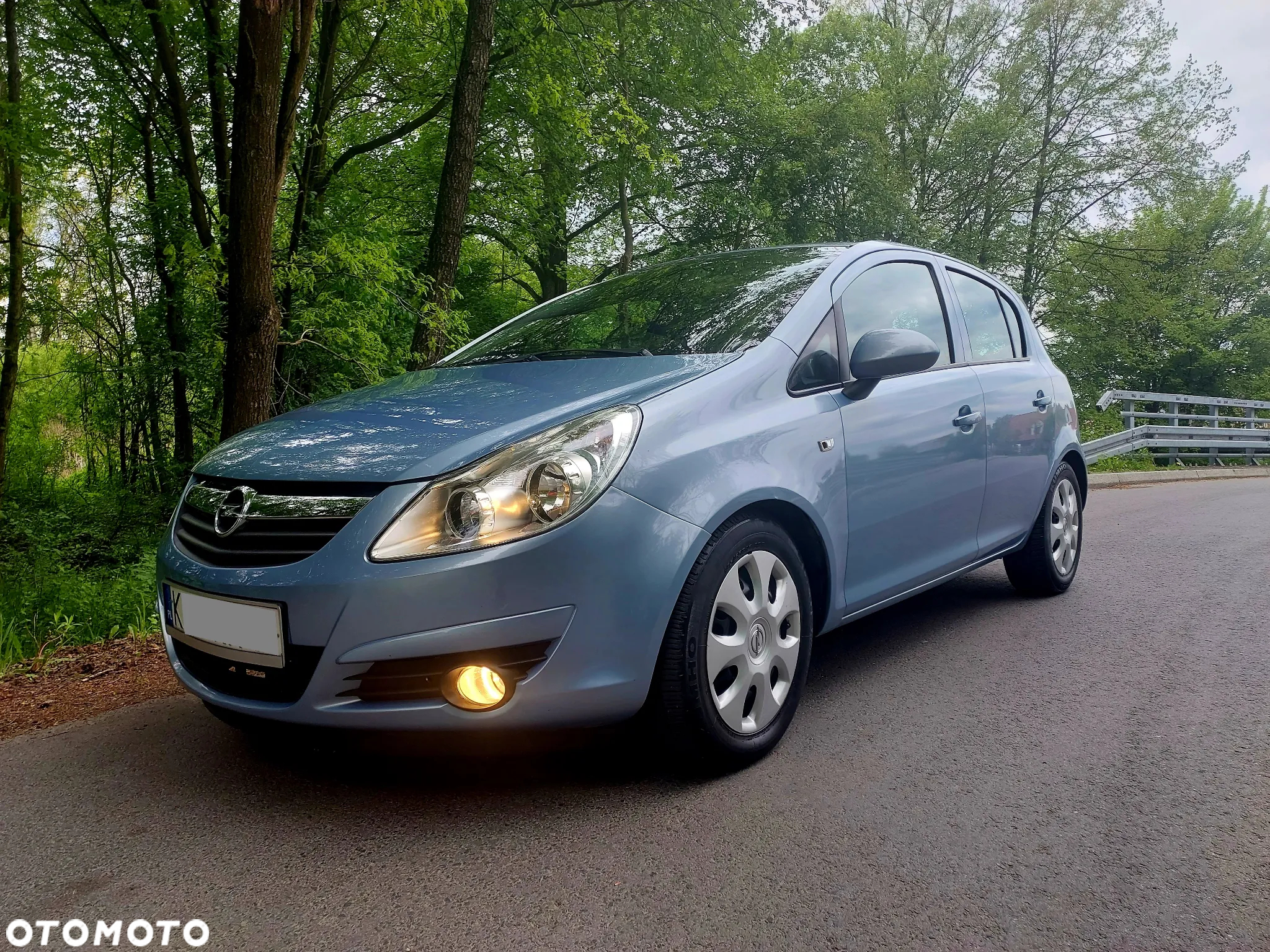 Opel Corsa 1.2 16V Essentia - 12