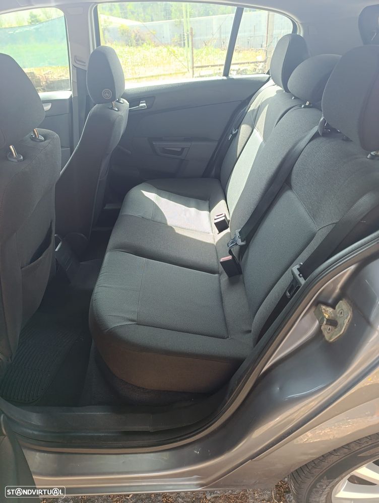 Opel Astra 1.4 Enjoy - 5