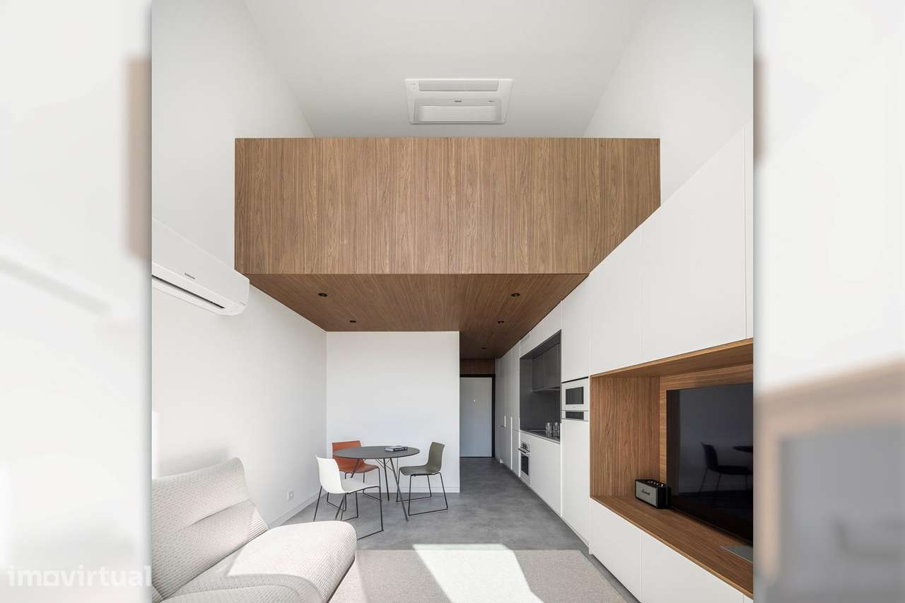 Apartamento T1 Duplex com Mezzanine  Vista Canal Edifício White, Av. D - Grande imagem: 2/20