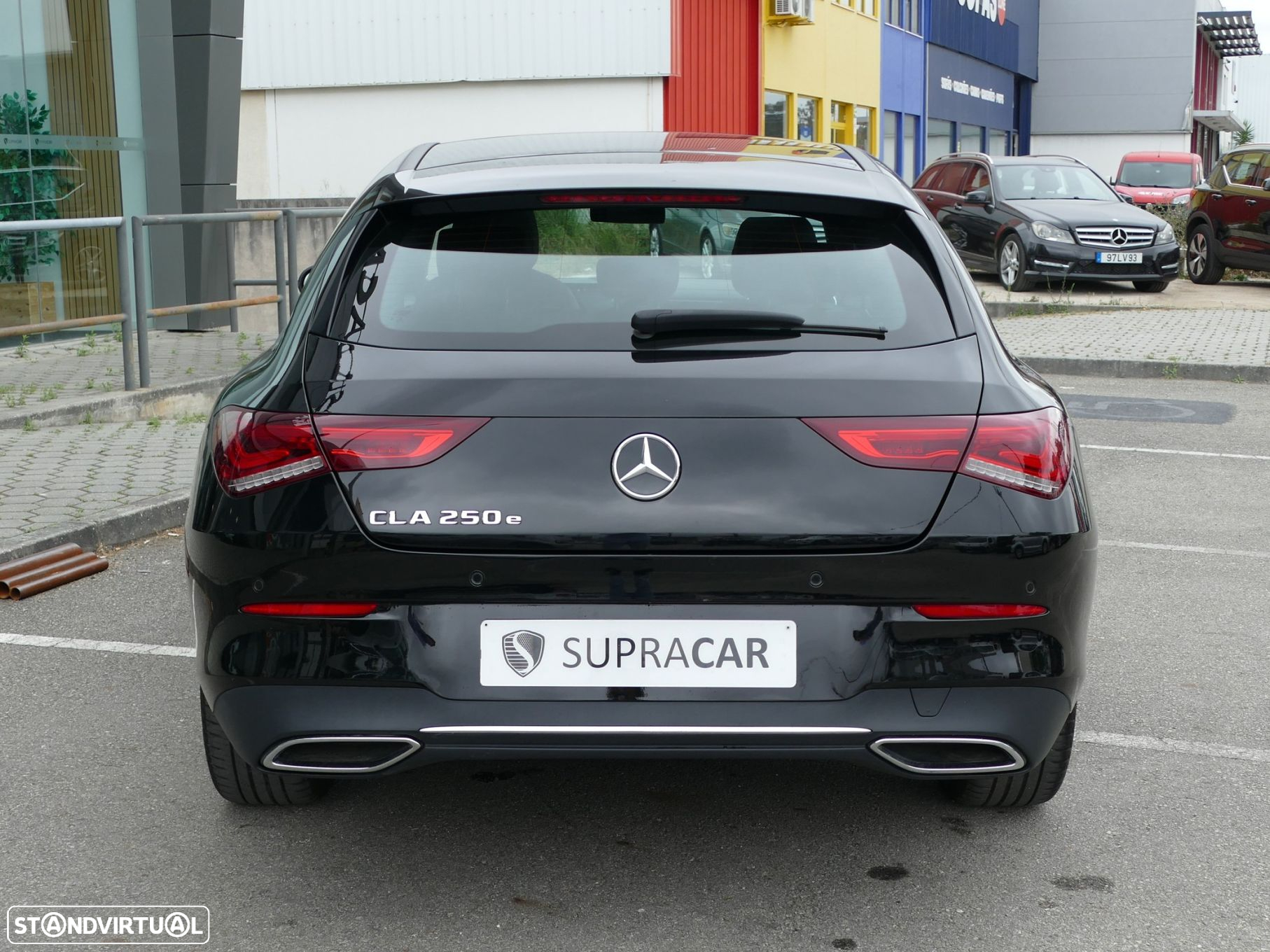 Mercedes-Benz CLA 250 e Shooting Brake Progressive - 4
