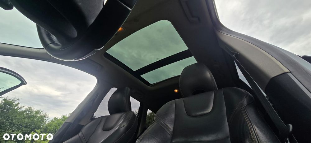 Volvo XC 60 D4 R-Design - 35