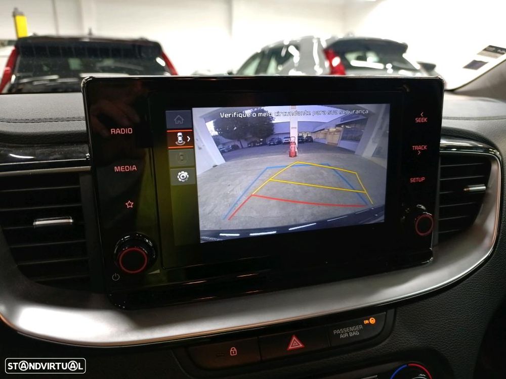 Kia XCeed 1.6 GDi PHEV Drive - 9