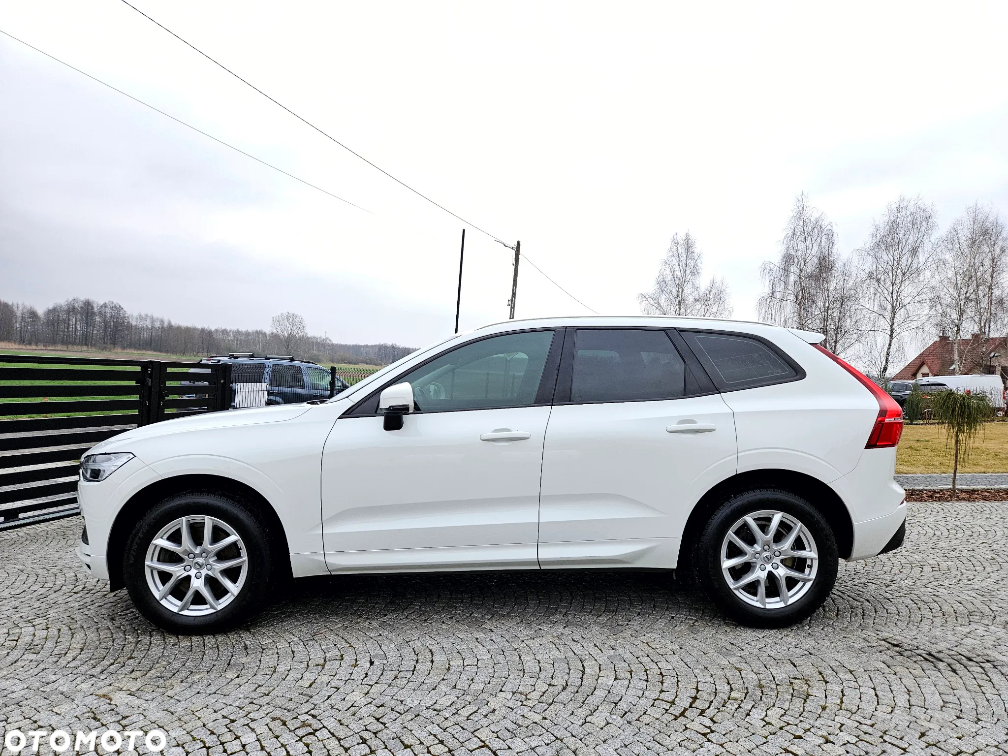 Volvo XC 60 T4 Momentum Pro - 4